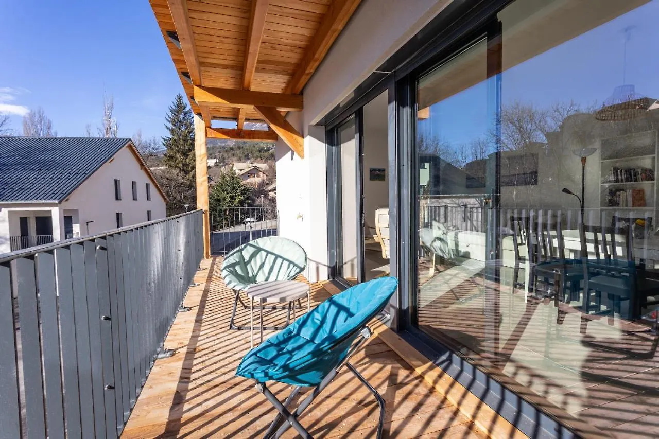 Au Calme Des Sommets - Vue Montagne Apartment Embrun France